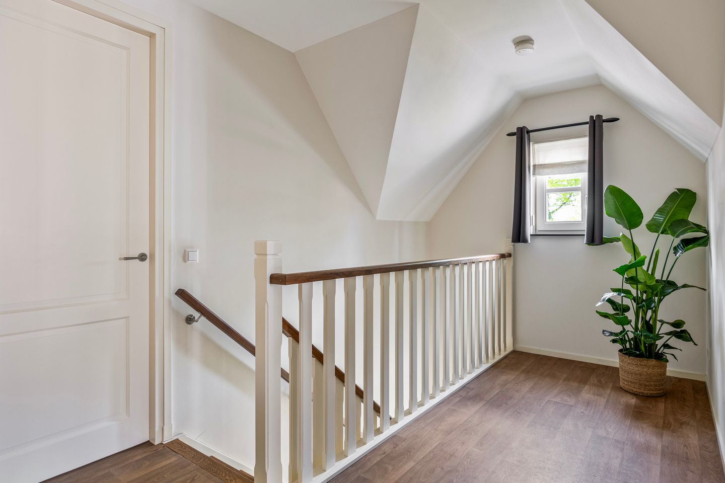 Foto 25 van Den Eik 16