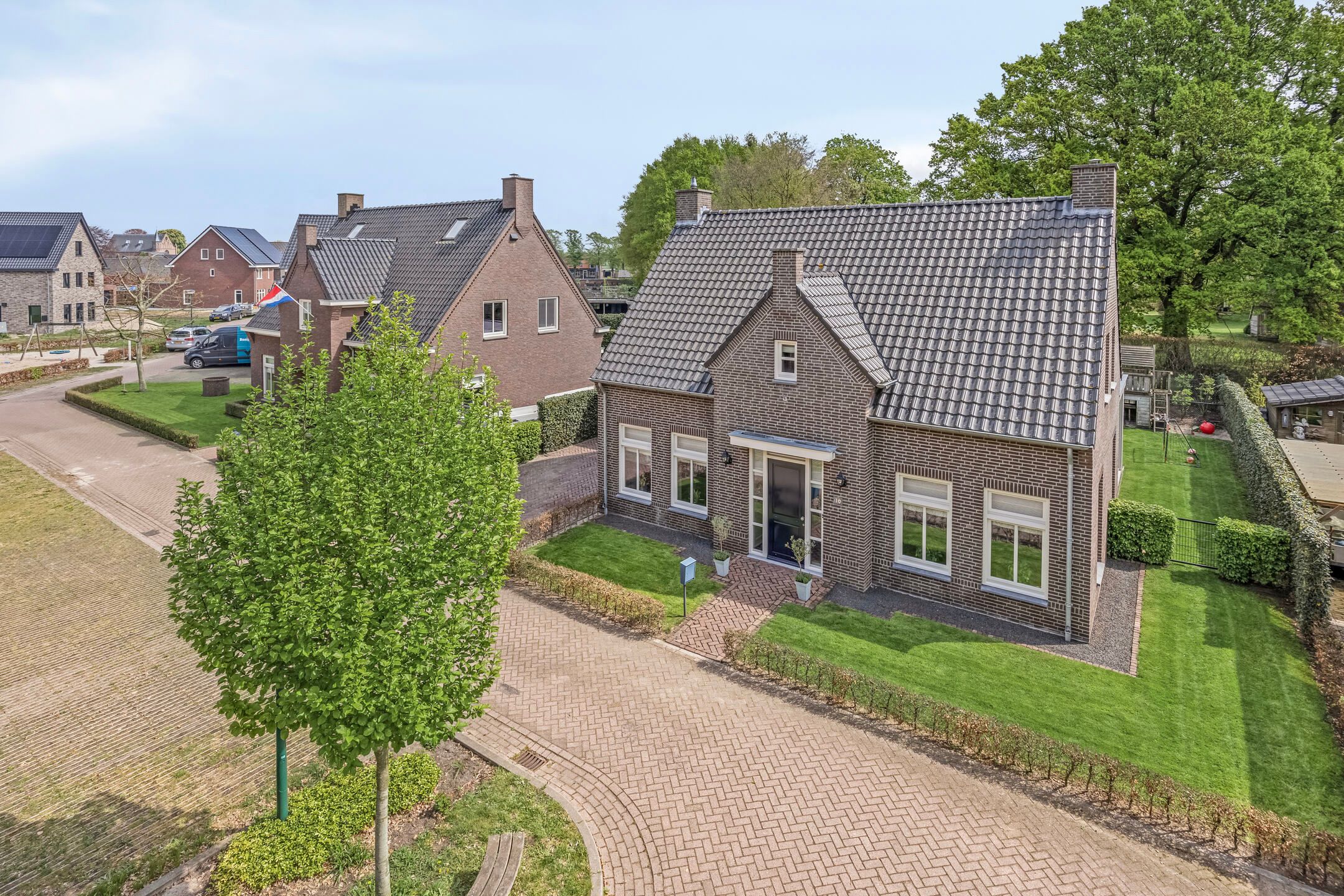 Foto 48 van Den Eik 16