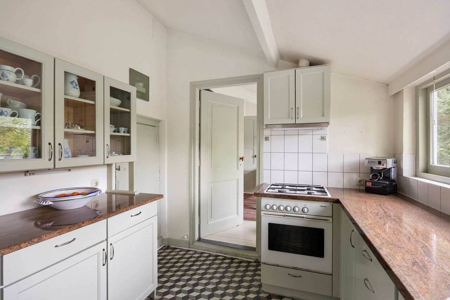 Photo 10 of Pastoriestraat 4