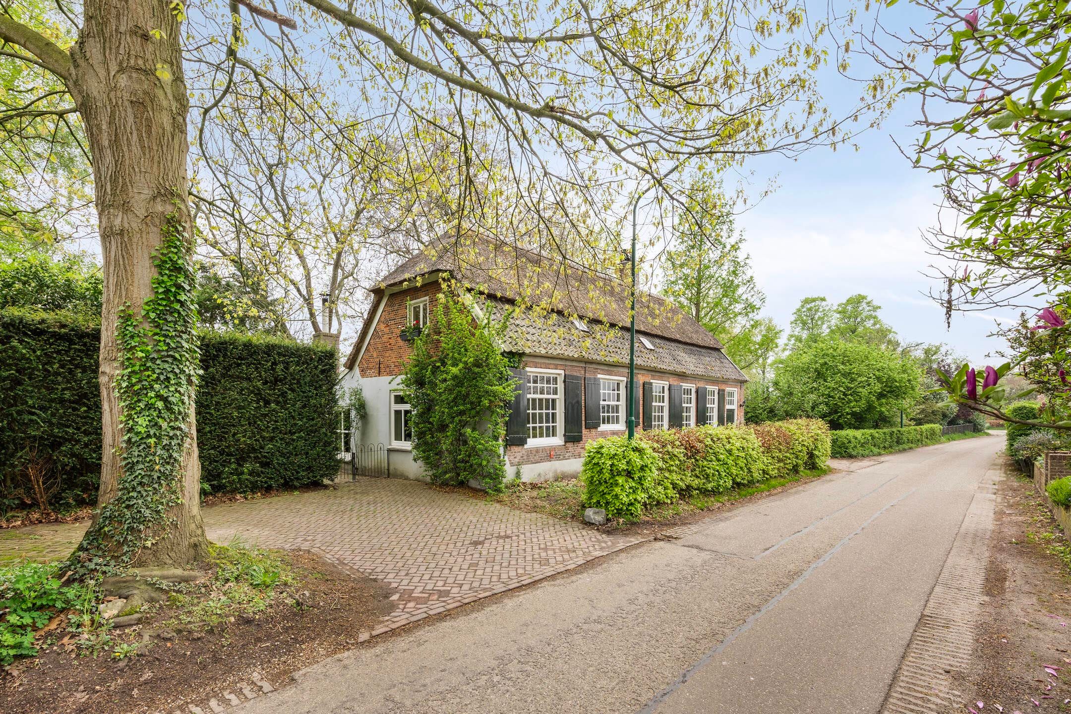 Photo 51 of Pastoriestraat 4