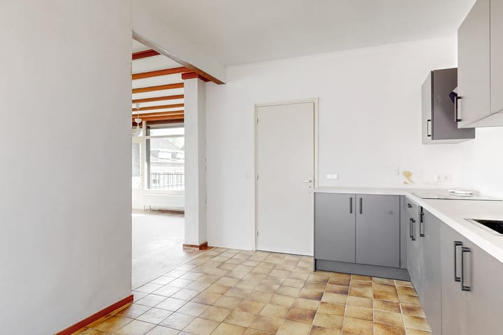 Foto 15 van Anjelierstraat 10