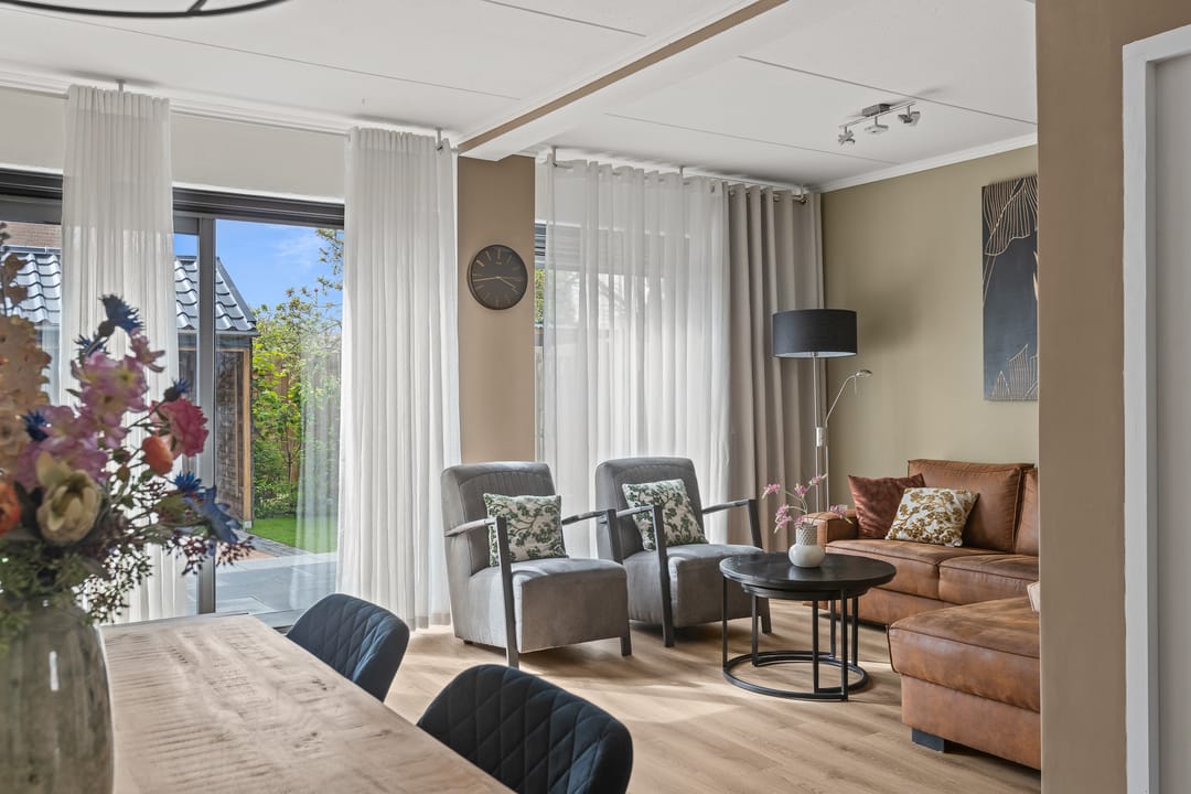 Foto 13 van Domela Nieuwenhuisstraat 12