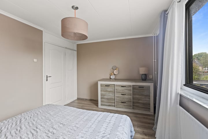 Photo 29 of Domela Nieuwenhuisstraat 12