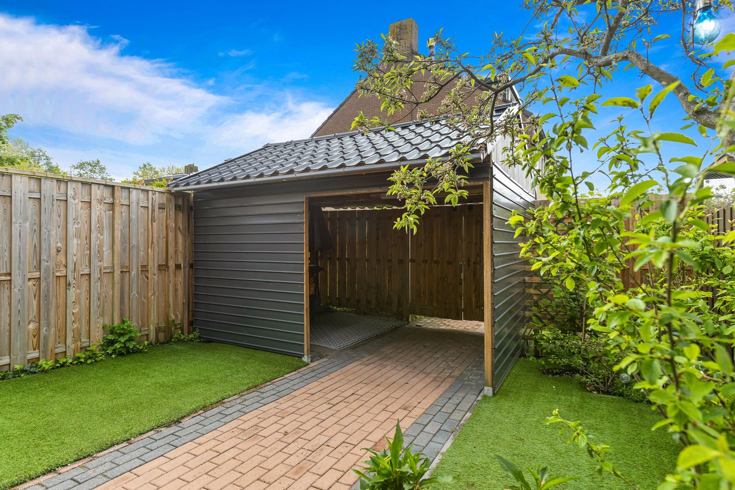 Foto 49 van Domela Nieuwenhuisstraat 12