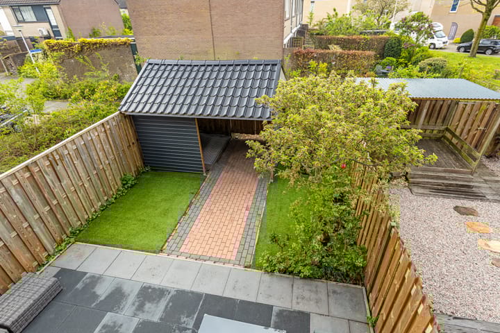 Photo 50 of Domela Nieuwenhuisstraat 12