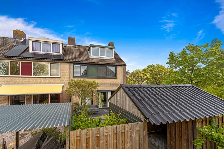 Photo 53 of Domela Nieuwenhuisstraat 12