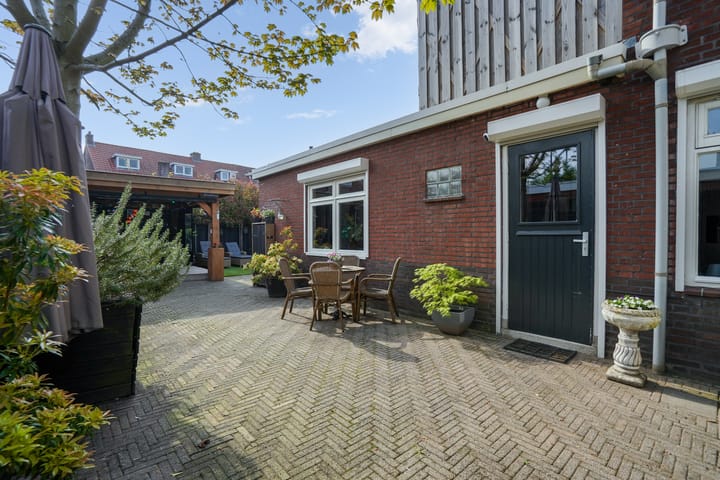 Foto 52 van Deurningerstraat 301