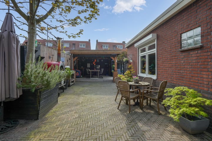 Foto 53 van Deurningerstraat 301