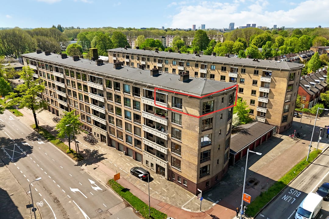 Photo 1 of Adriaen van Ostadelaan 155-4