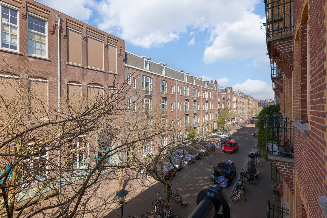 Photo 7 of Bentinckstraat 93-2