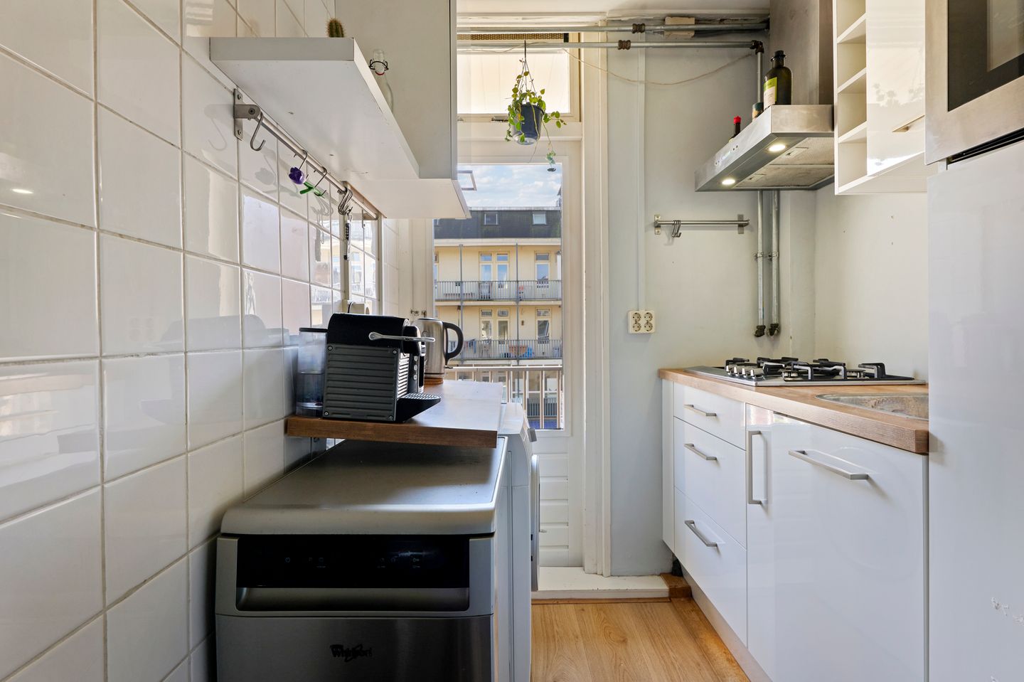 Photo 14 of Bentinckstraat 93-2