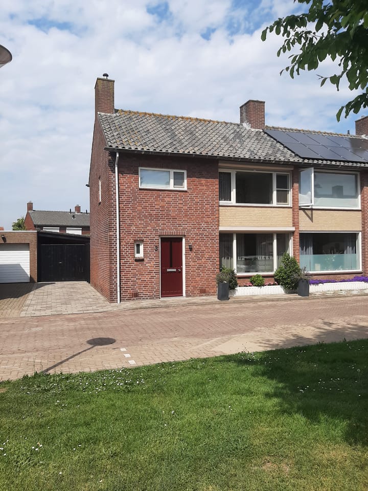 Foto 2 van Hof van Spinoet 3