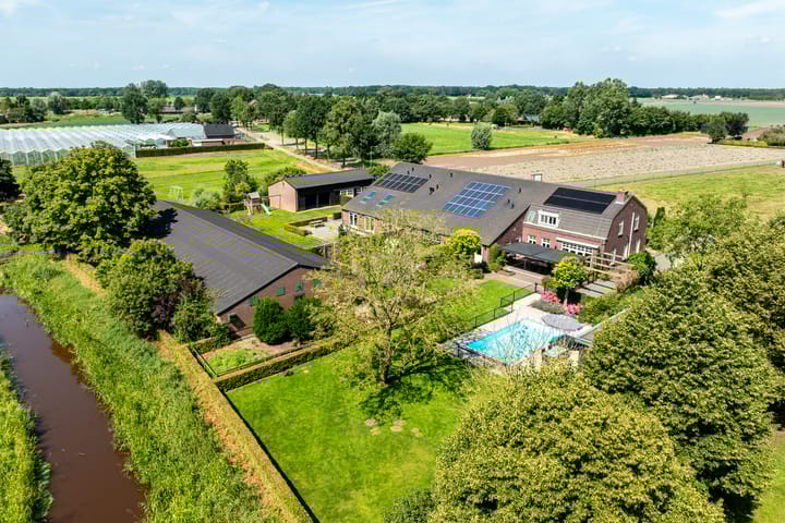 Photo 2 of Crommentuijnstraat 51