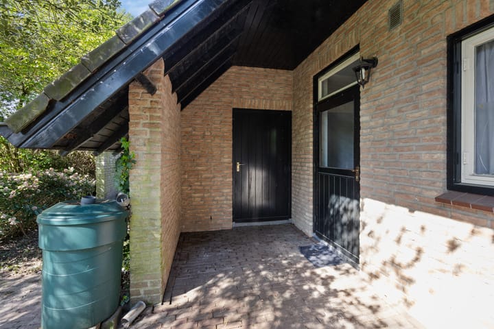 Photo 40 of De Watersnip 27