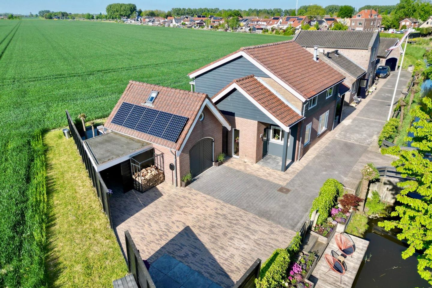 Foto 4 van Middelsluissedijk WZ 20