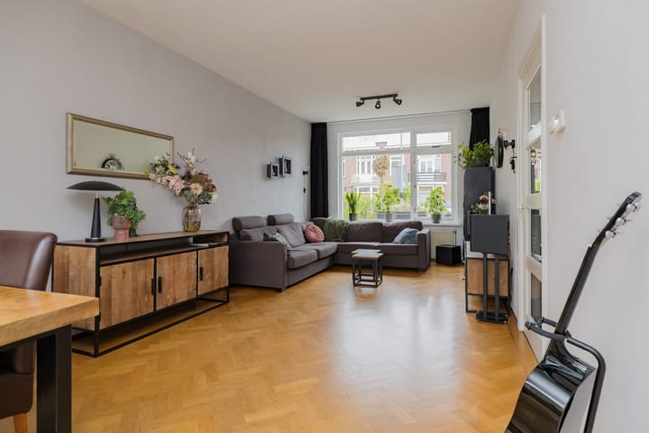 Foto 2 van Middenweg 54