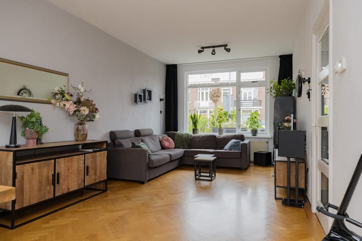 Foto 11 van Middenweg 54