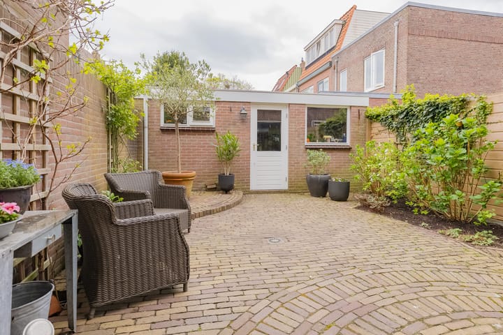 Foto 18 van Middenweg 54