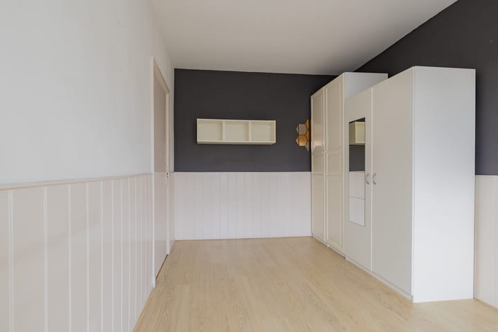 Foto 30 van Middenweg 54