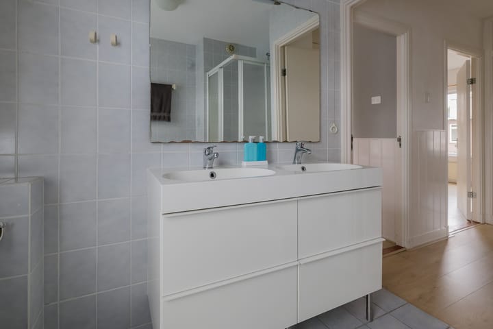 Foto 39 van Middenweg 54