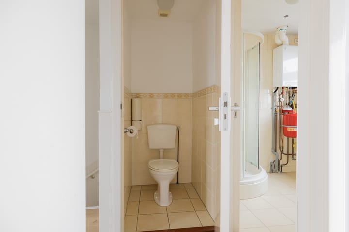 Foto 45 van Middenweg 54