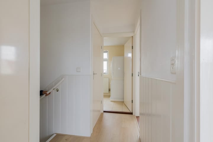 Foto 52 van Middenweg 54