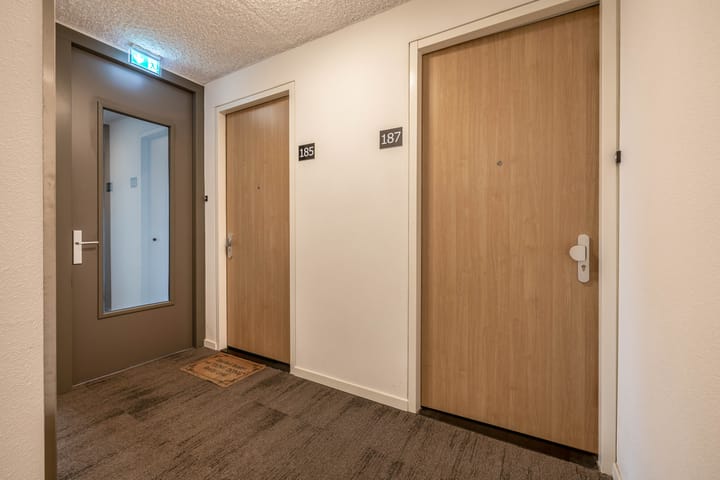 Foto 13 van Meerring 187