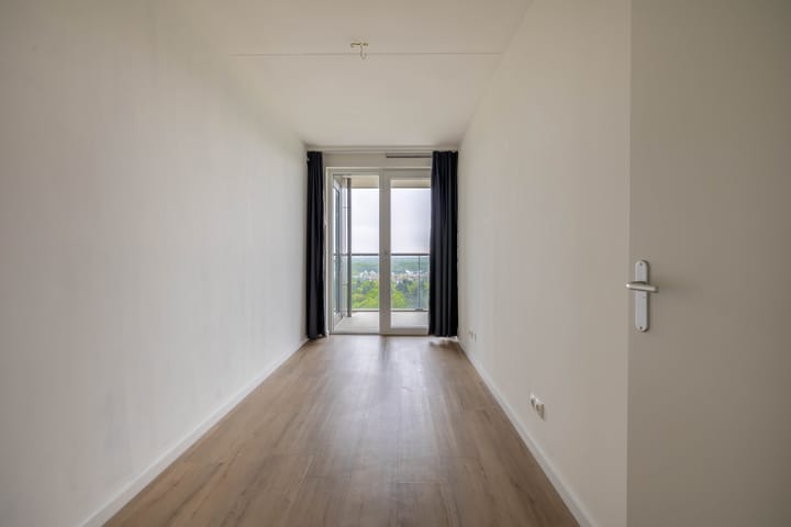 Foto 24 van Meerring 187