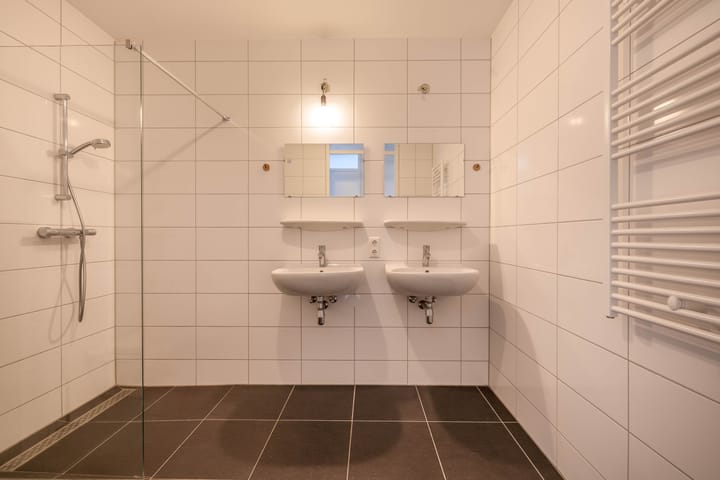 Foto 27 van Meerring 187