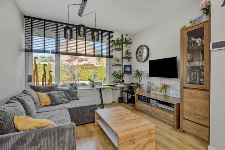 Foto 12 van Brahmsstraat 6