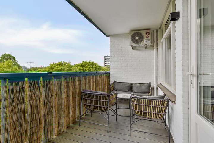 Foto 27 van Lauwerszeeweg 13