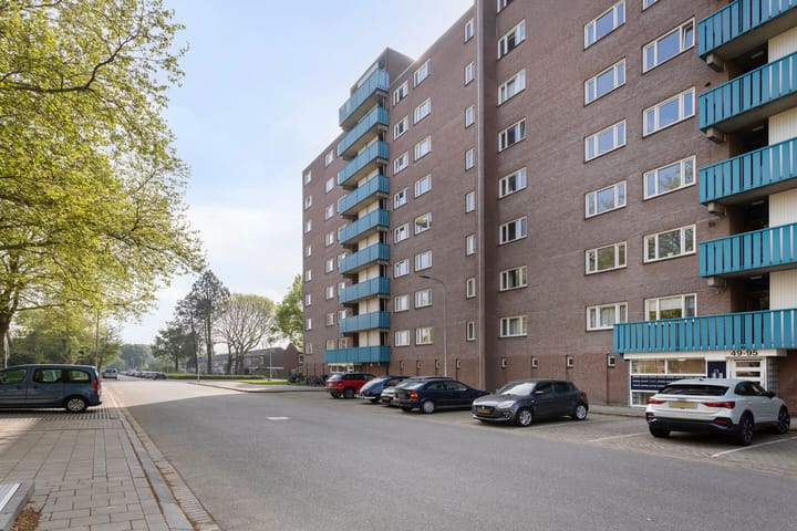 Foto 33 van Lauwerszeeweg 13