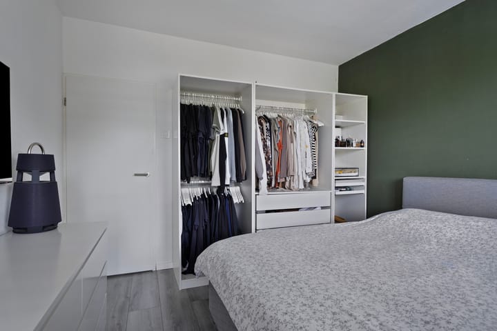 Foto 22 van Lauwerszeeweg 13