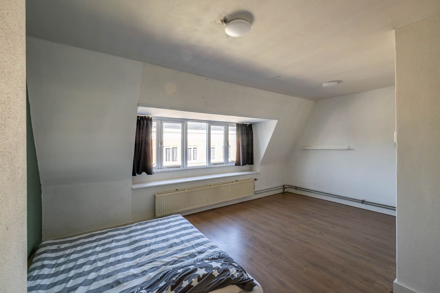 Foto 35 van Nieuwe Ebbingestraat 85-B