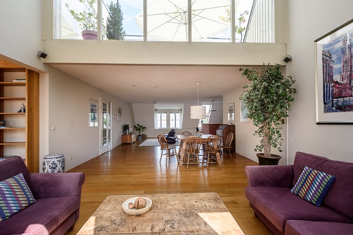 Foto 5 van Wolvenplein 2-C