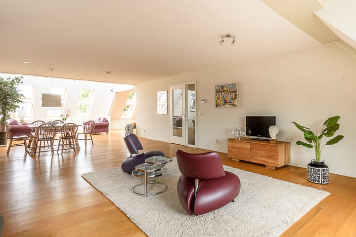 Photo 11 of Wolvenplein 2-C