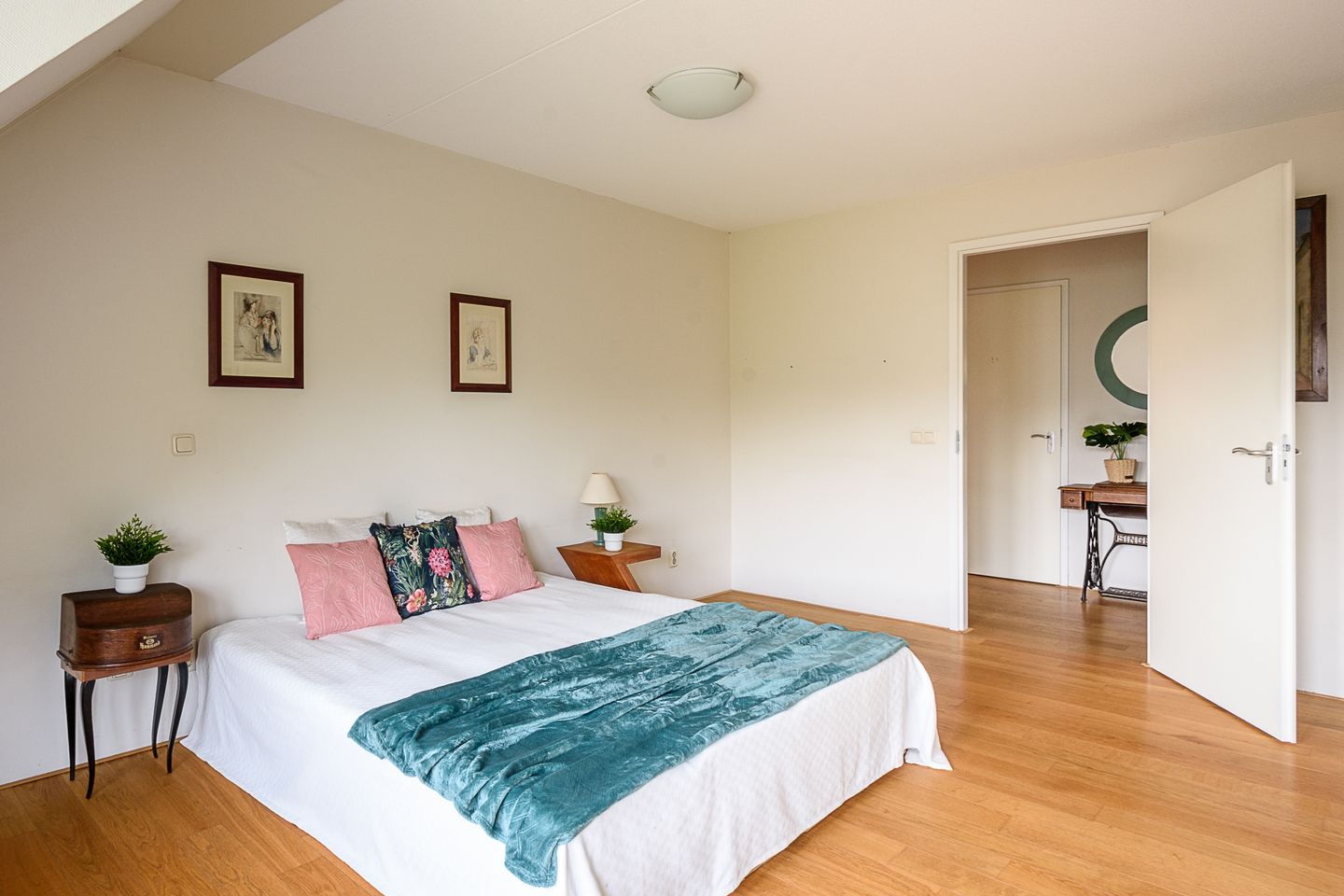 Foto 14 van Wolvenplein 2-C