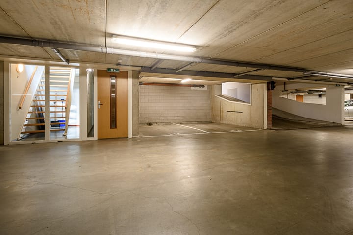 Photo 31 of Wolvenplein 2-C