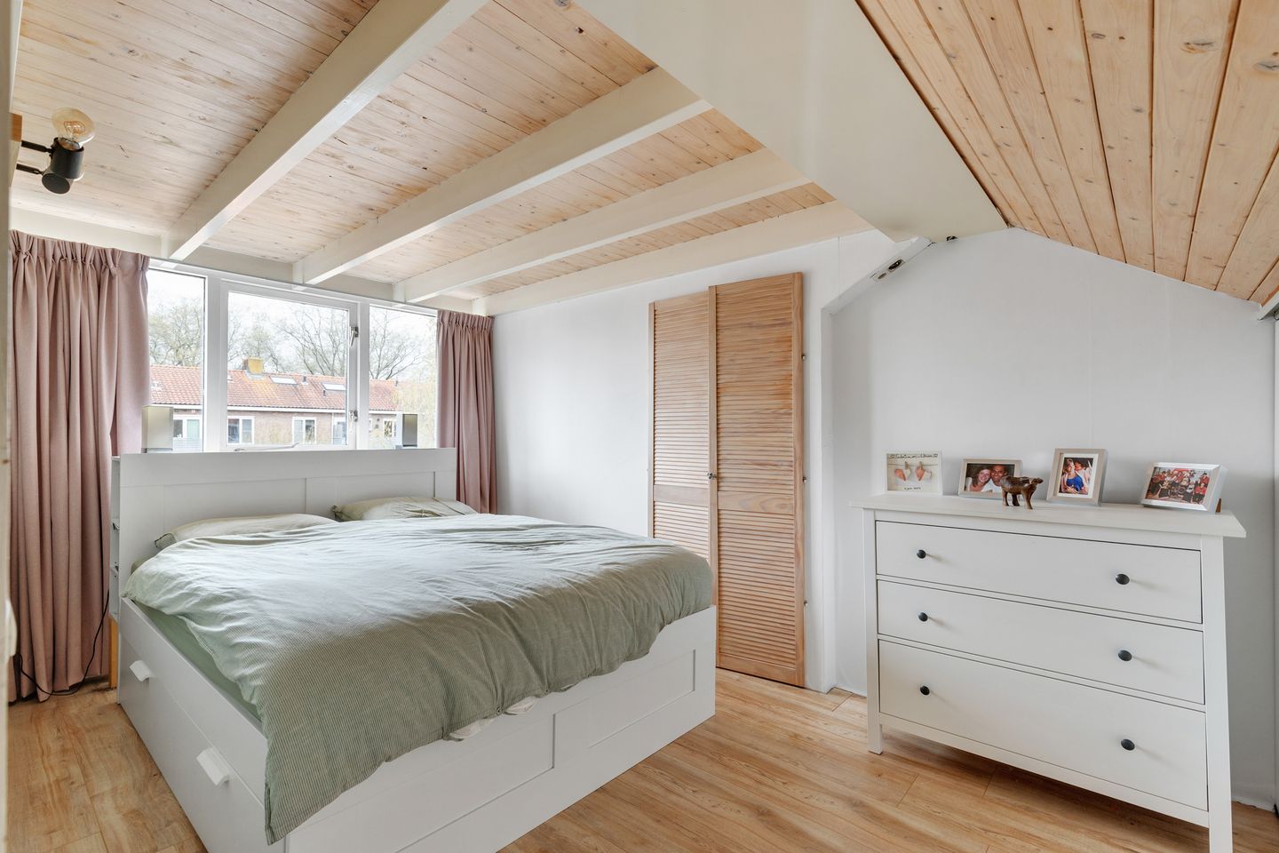 Photo 20 of Vingboonsstraat 9-A