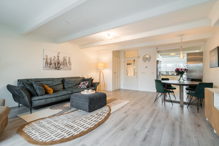 Foto 6 van Vrouwenmantel 47