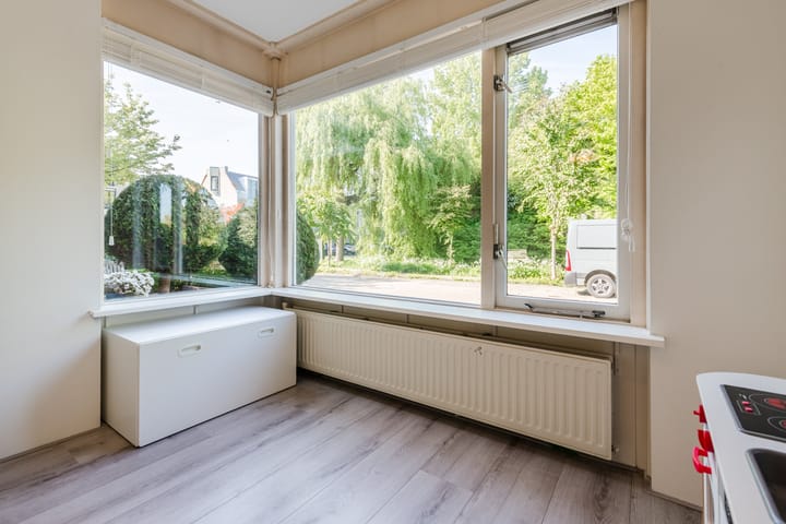 Foto 12 van Vrouwenmantel 47