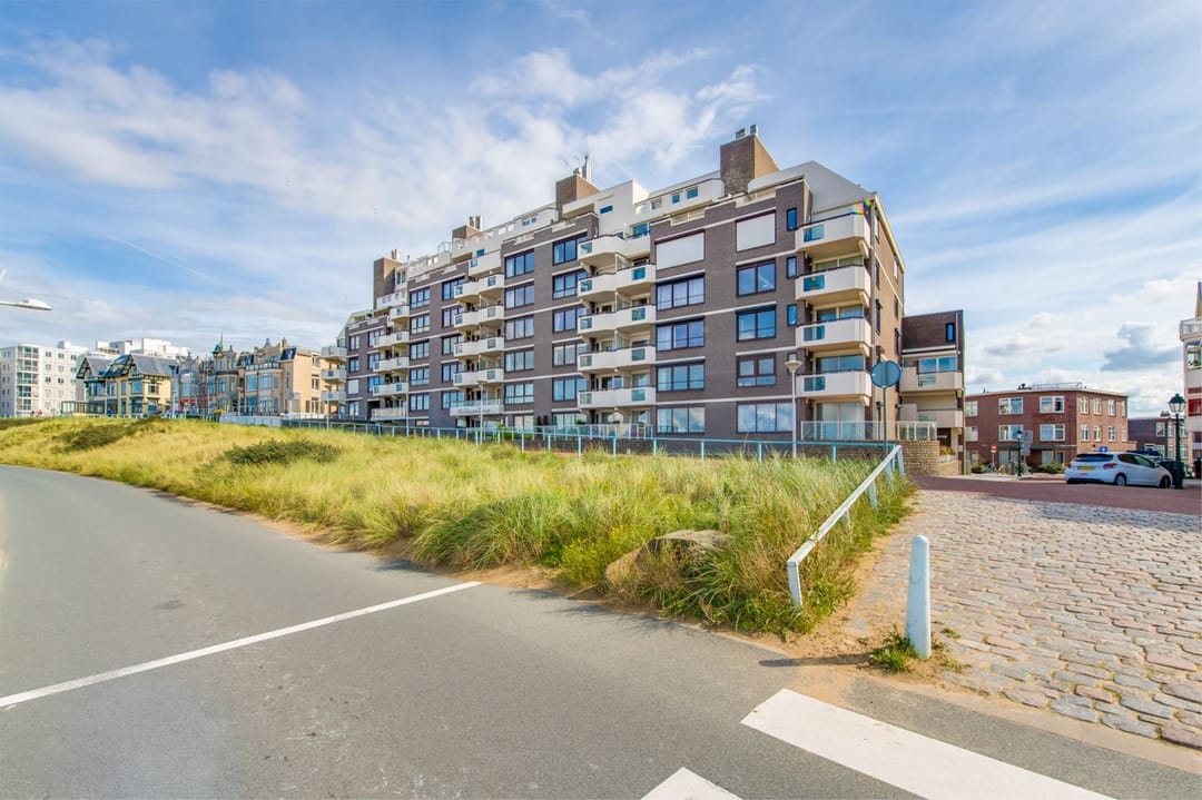 Foto 1 van Zeekant 48-C