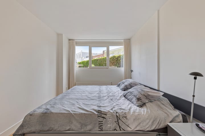 Foto 24 van Zeekant 48-C