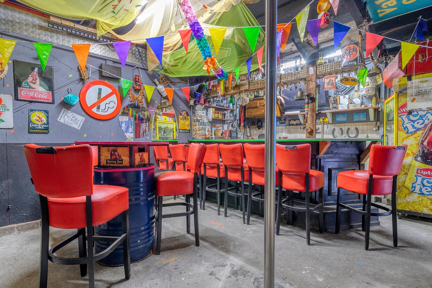 Photo 19 of Waalweg 43