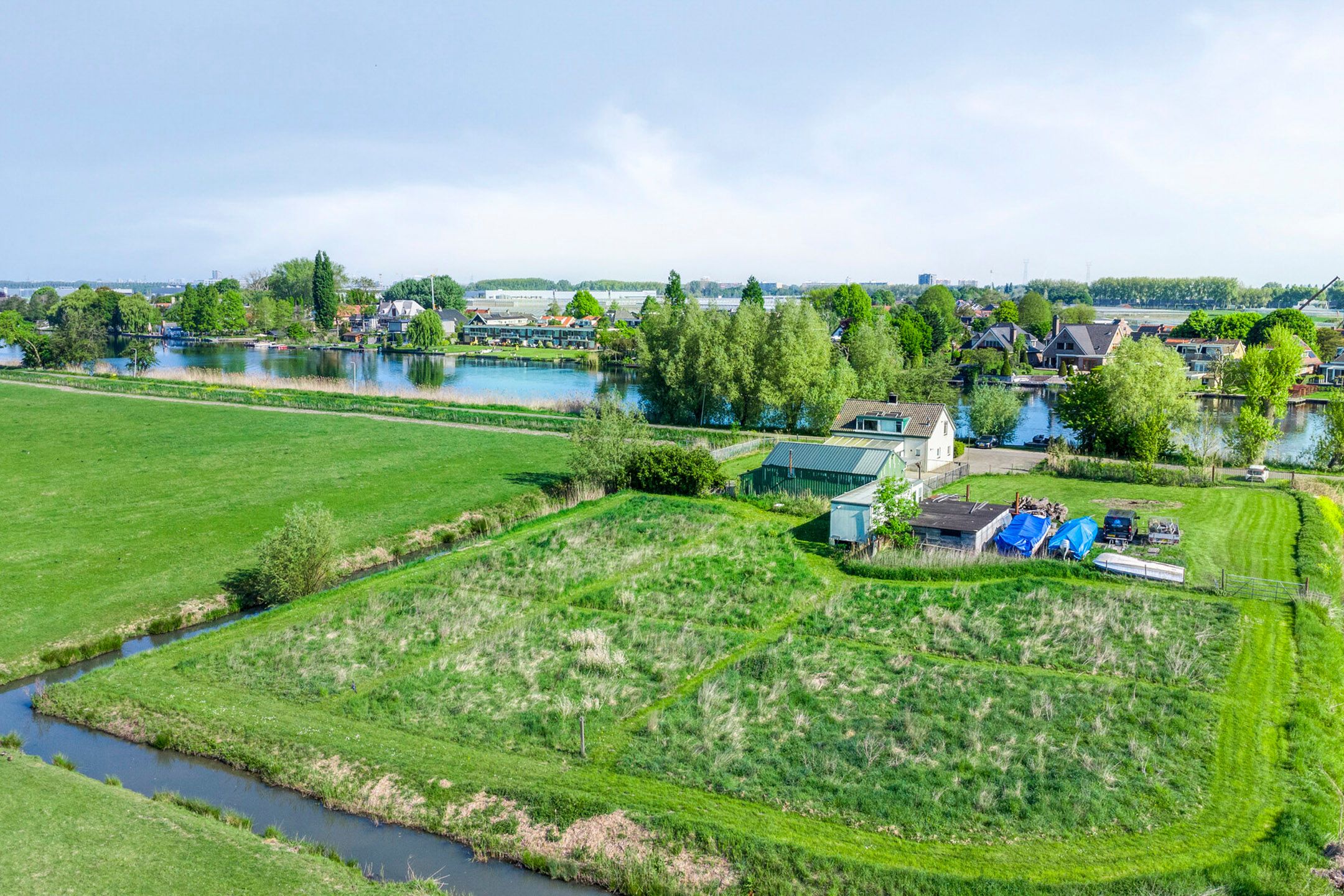 Photo 24 of Waalweg 43