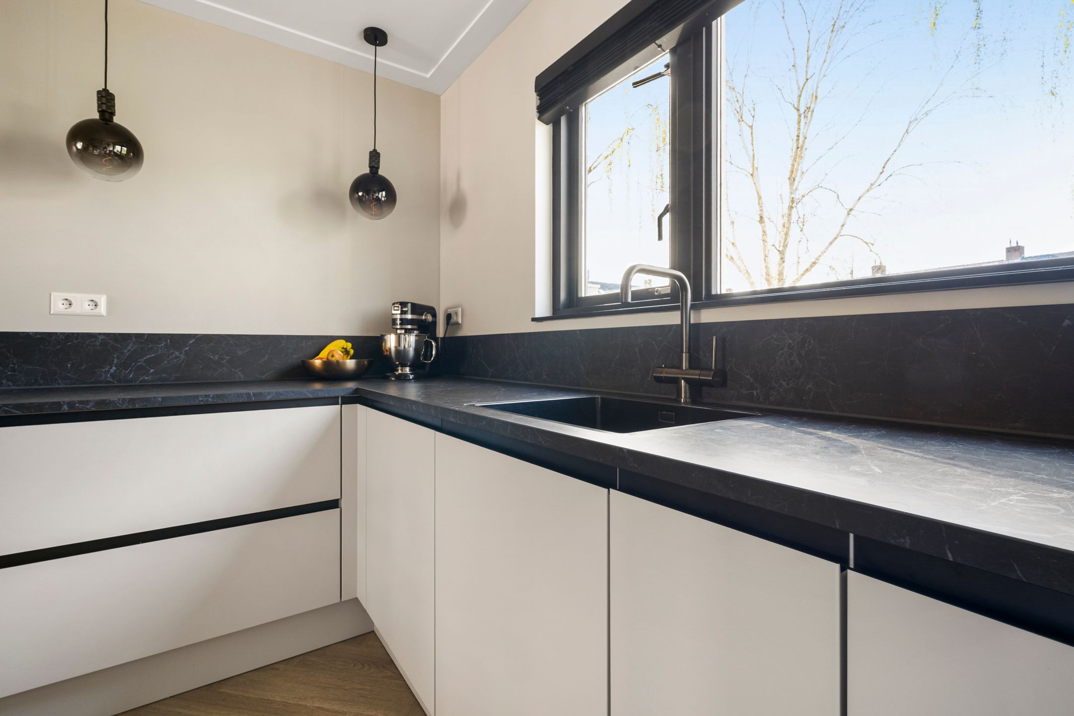 Foto 9 van Willem Elsschotsingel 13