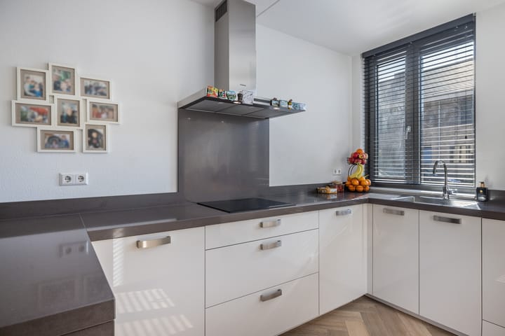 Foto 3 van Heerenhuis 14