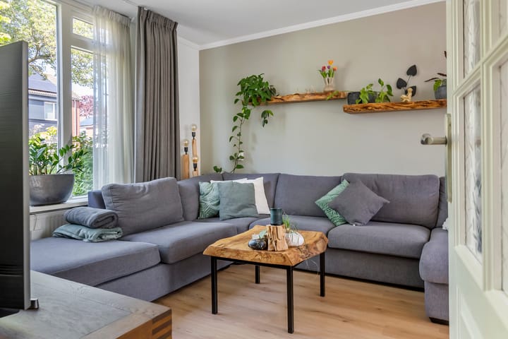 Photo 8 of Uiverstraat 5