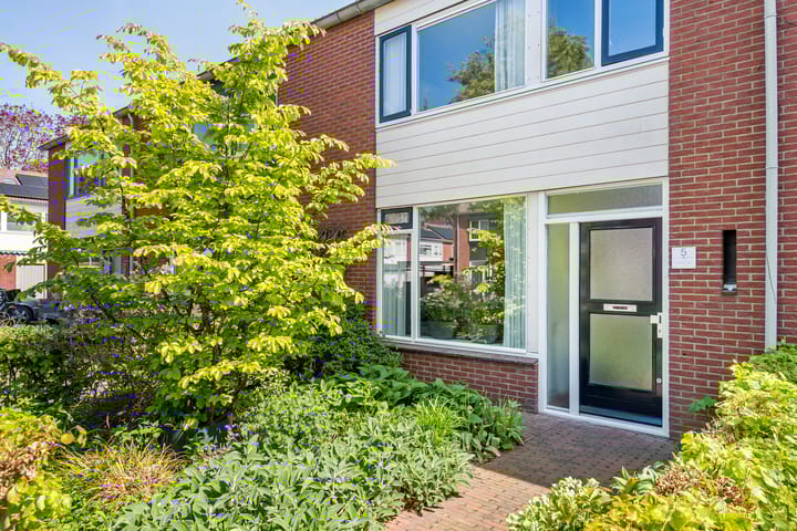 Photo 4 of Uiverstraat 5