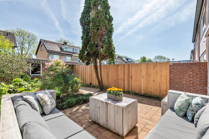 Photo 38 of Uiverstraat 5